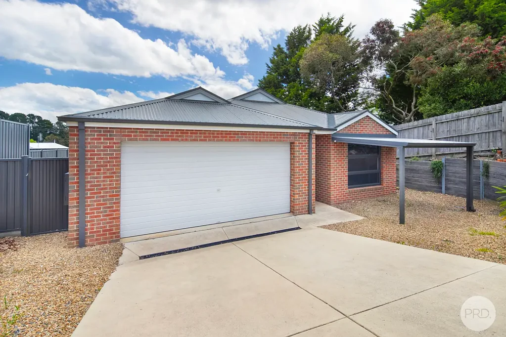 30 Camp Street, Creswick, VIC 3363