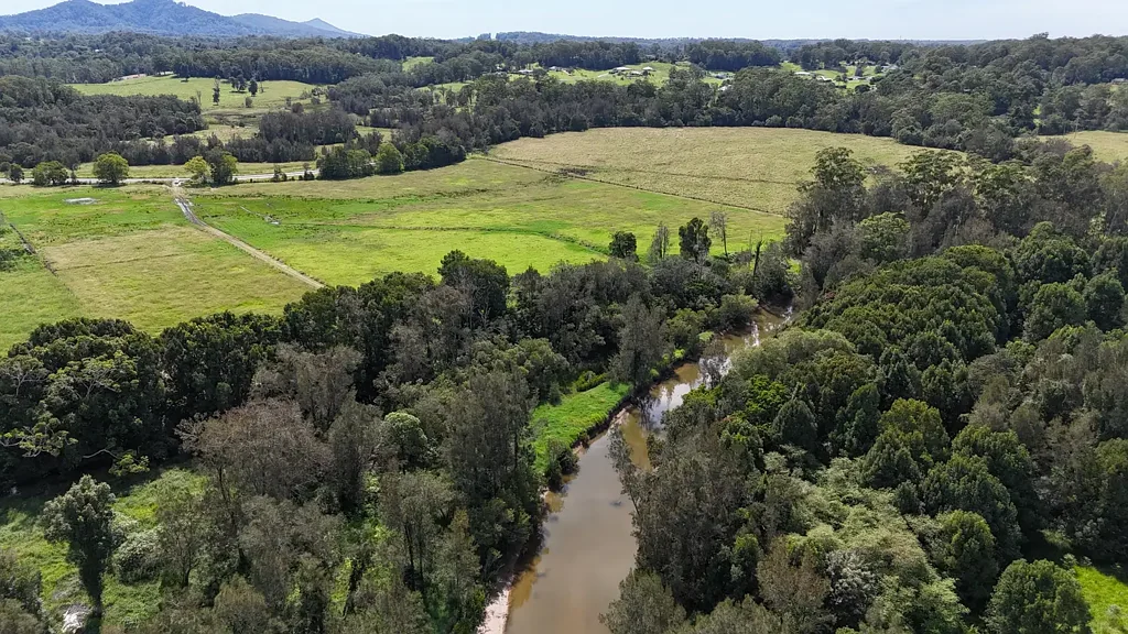 Wirrimbi River Frontage Acres Close To Town