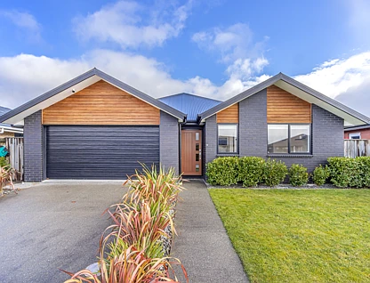 14 Henrietta Street, Marshland, Christchurch City, 3 રૂમ, 2 બાથરૂમ, House
