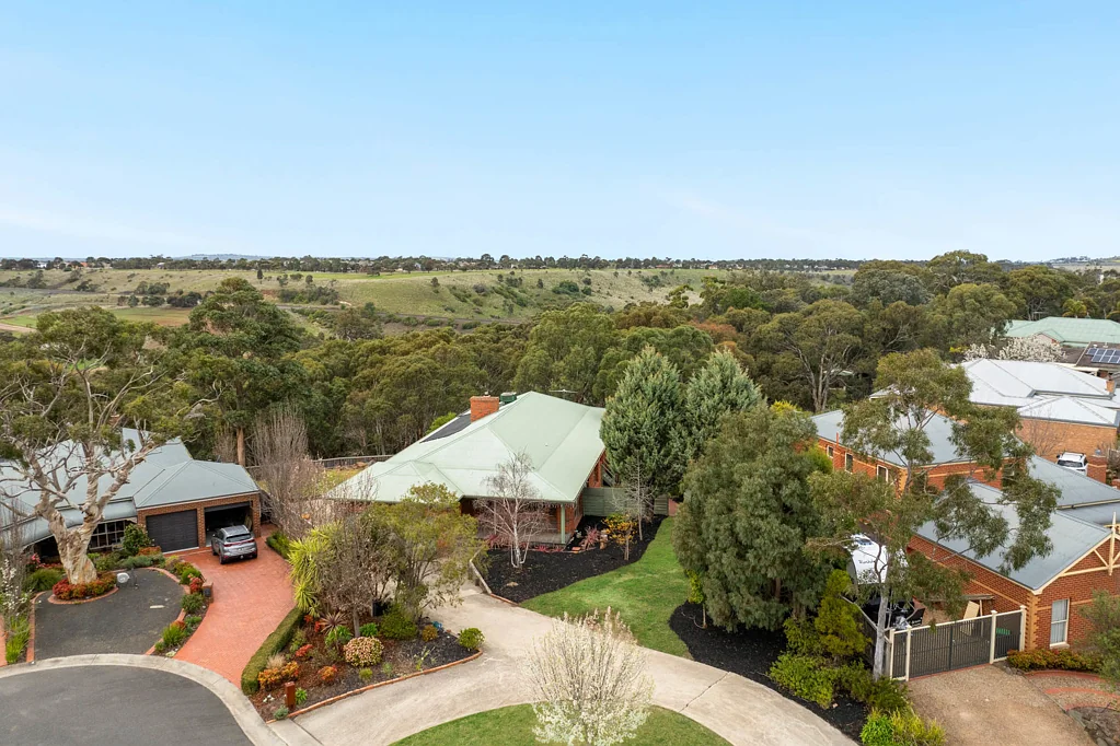 4 Banksia Court, Sunbury, VIC 3429