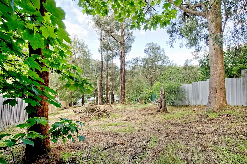 10 Edmunds Road, Cockatoo, VIC 3781