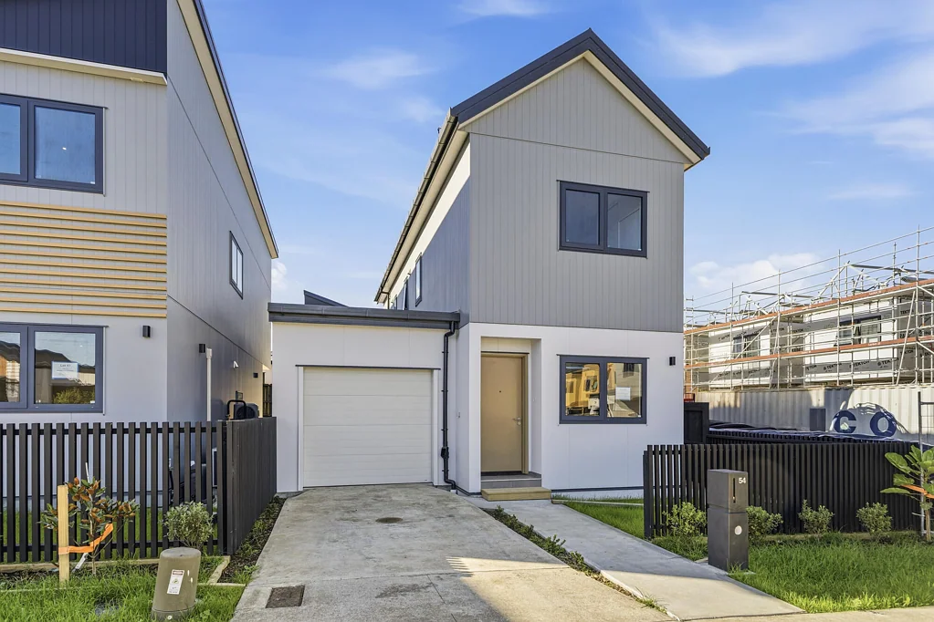 Opaheke 4房  Brand New Luxury Living