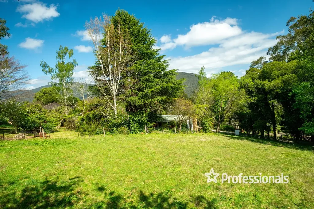 Warburton Nature's Canvas to Craft An Oasis