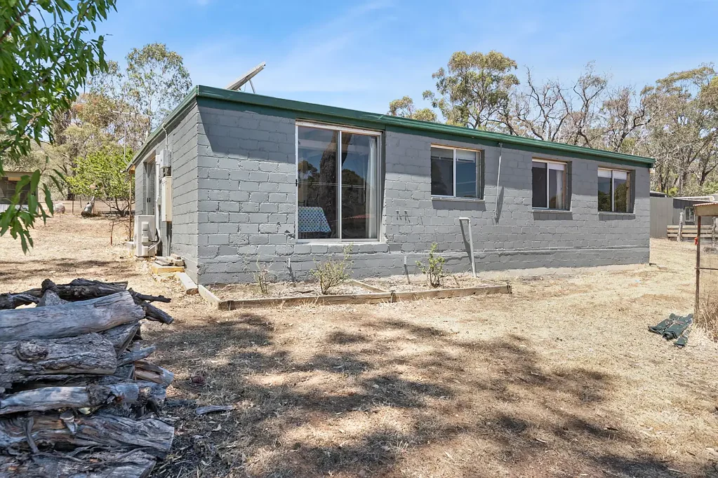 Heathcote 2房  AFFORDABLE ACERAGE CLOSE TO TOWN - 29 ACRES