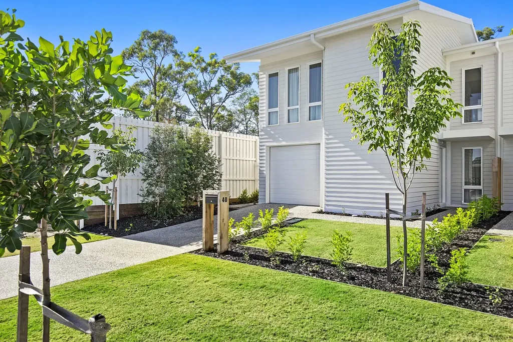 Pimpama 3房  Modern Family Terrace Home in The Heights Master-Planned Community