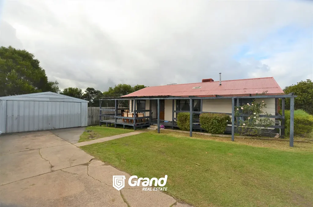 57 Willow Drive, Hampton Park, VIC 3976