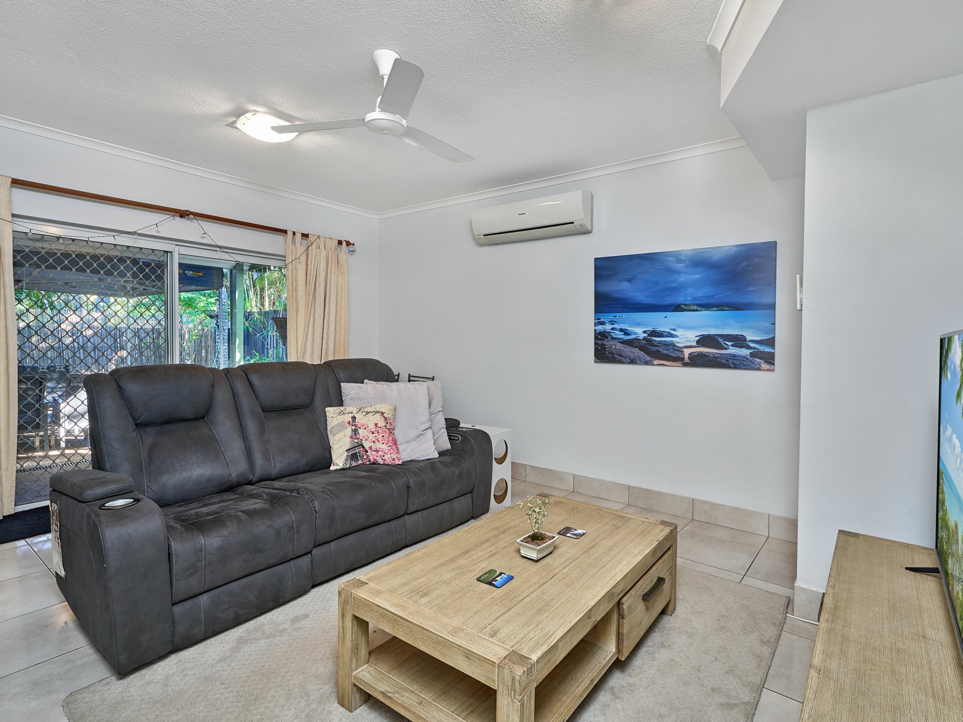 UNIT 3 528 VARLEY ST, YORKEYS KNOB QLD 4878, 0 phòng ngủ, 0 phòng tắm, Townhouse