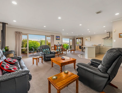 21 Pukawa Place, Feilding, Manawatu, 4 कमरे, 2 बाथरूम, House