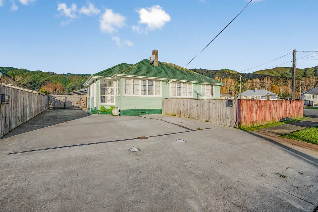 18 Mayo Grove, Naenae, Lower Hutt, Wellington
