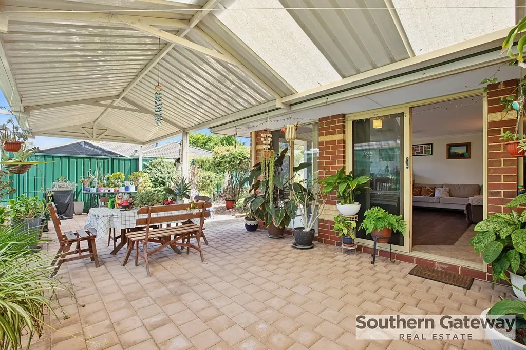20A Newstead Crescent, Parmelia, WA 6167