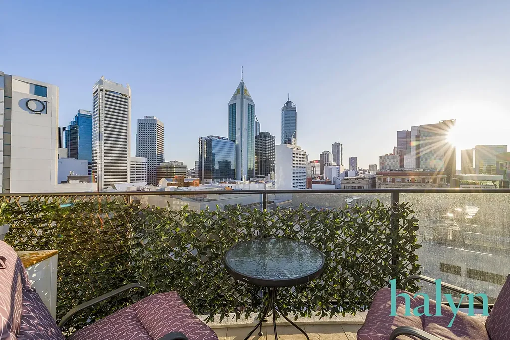 Furnished and equipped apartment with fabulous CBD views!