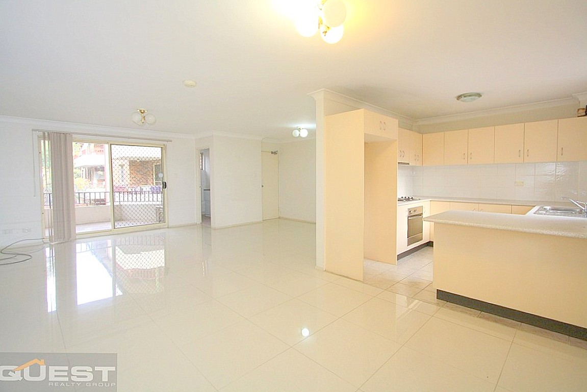 UNIT 13 122-126 MEREDITH ST, BANKSTOWN NSW 2200, 0 chambres, 0 salles de bain, Unit