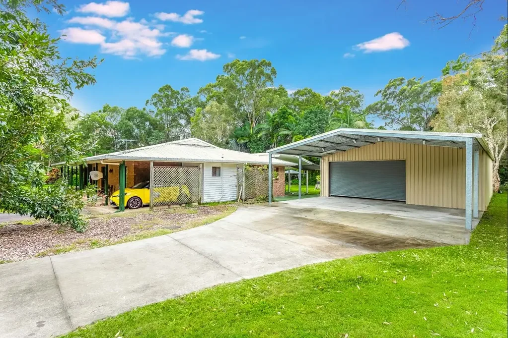Renovated Acreage Living!