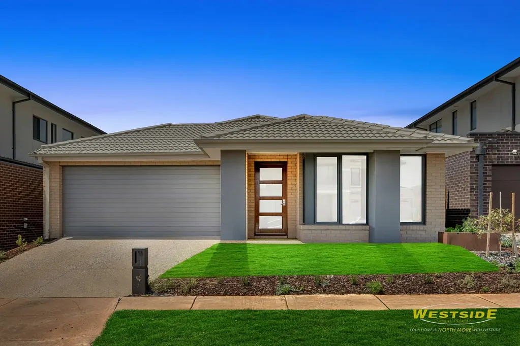 Modern Family Home in Aintree
