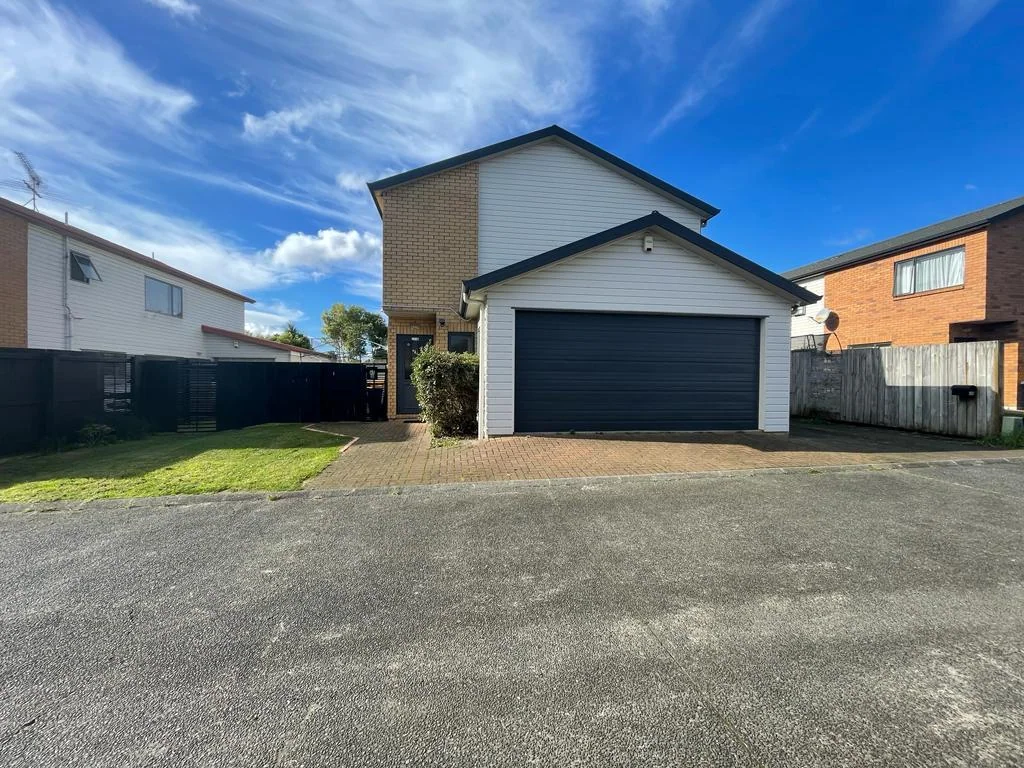 Birkdale 5 Slaapkamer Legal Home & Income + Cashflow $1400pw