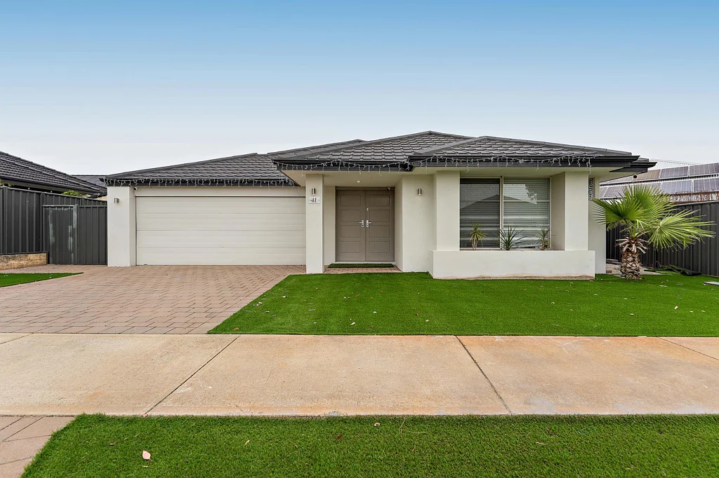 41 Berkshire Approach, Piara Waters, WA 6112
