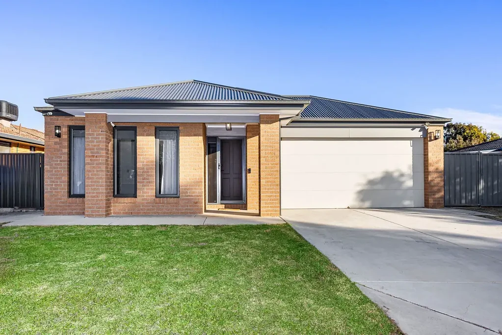 41 Simpson Avenue, Forest Hill, NSW 2651