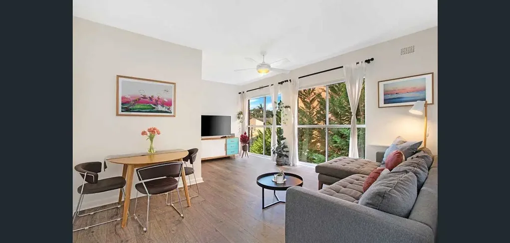 Coastal Living - Oversized 1 Bedroom with Double Parking