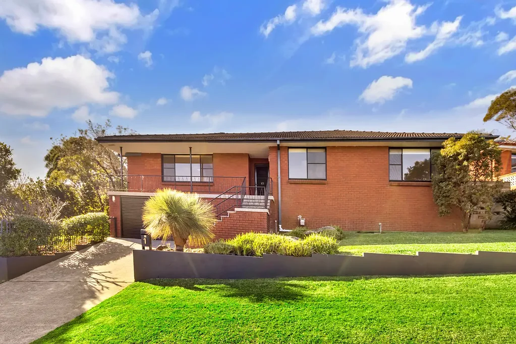 1 Rydal Place, Wheeler Heights, NSW 2097
