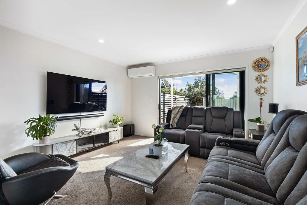 28A Biplane Street, Takanini, Papakura