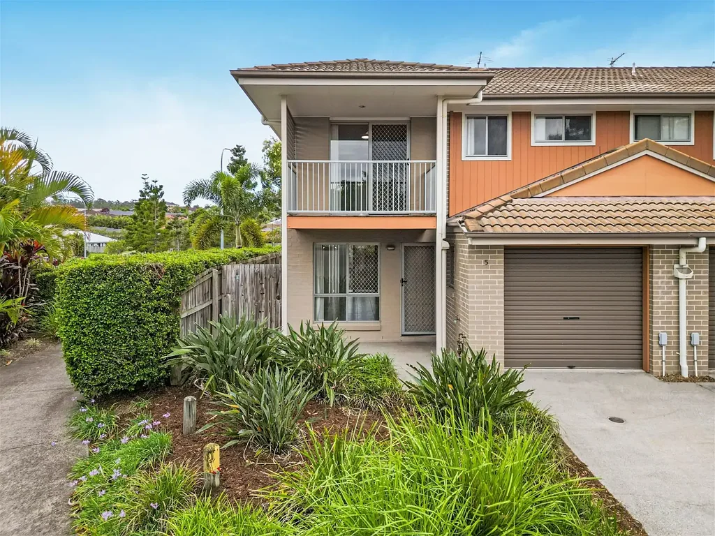 5 /131 McAuley Parade, Pacific Pines, QLD 4211
