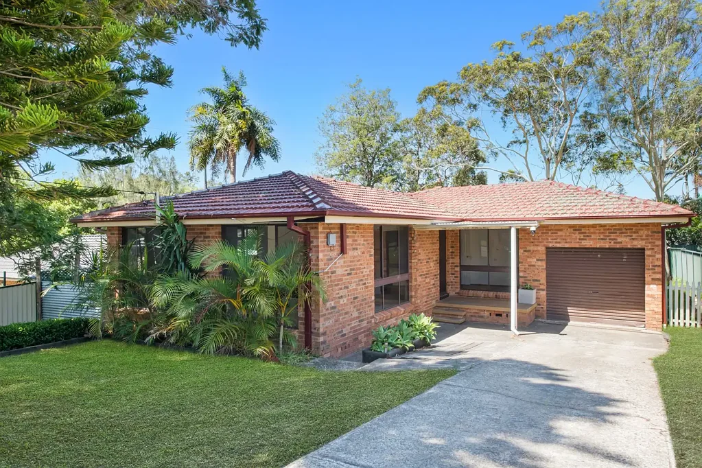 98 Cresthaven Avenue, Bateau Bay, NSW 2261