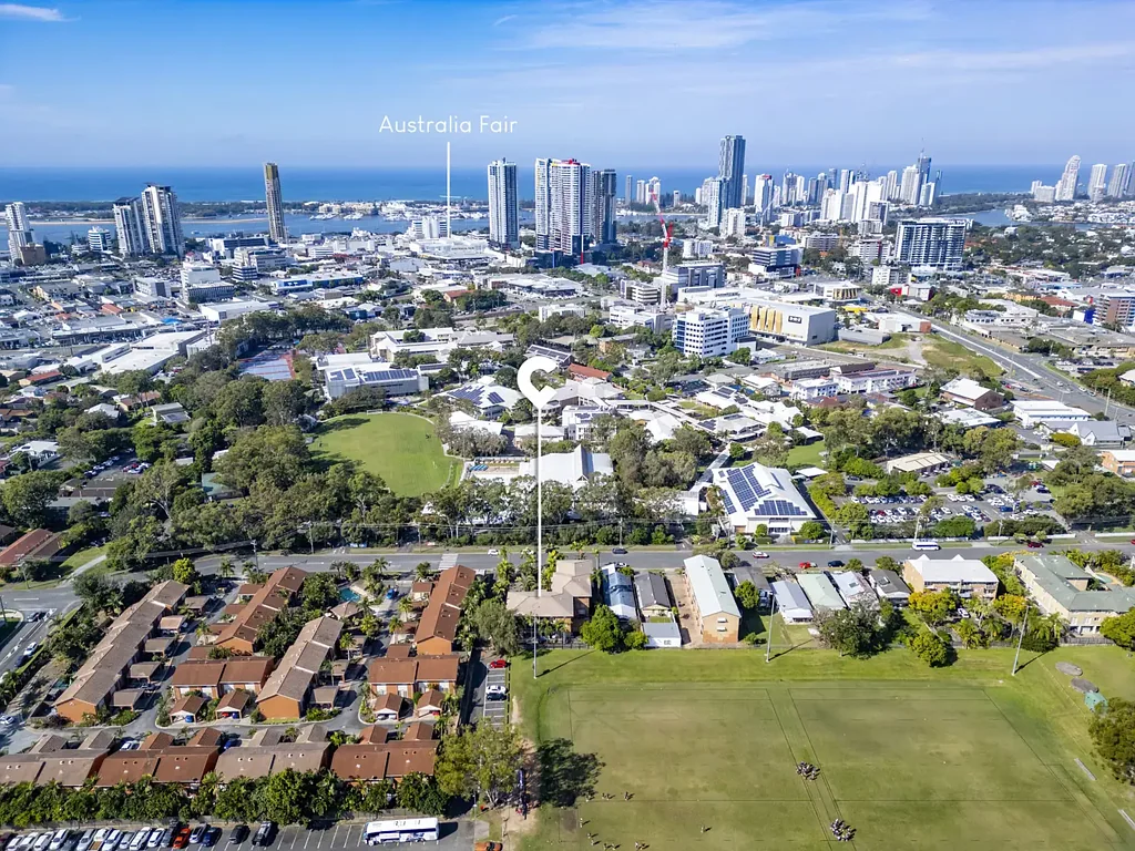 4/52 Whitby Street, Southport, QLD 4215