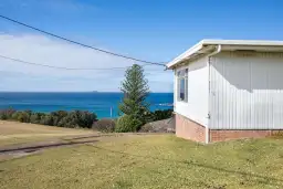 14 SIGNAL ST, Emerald Beach