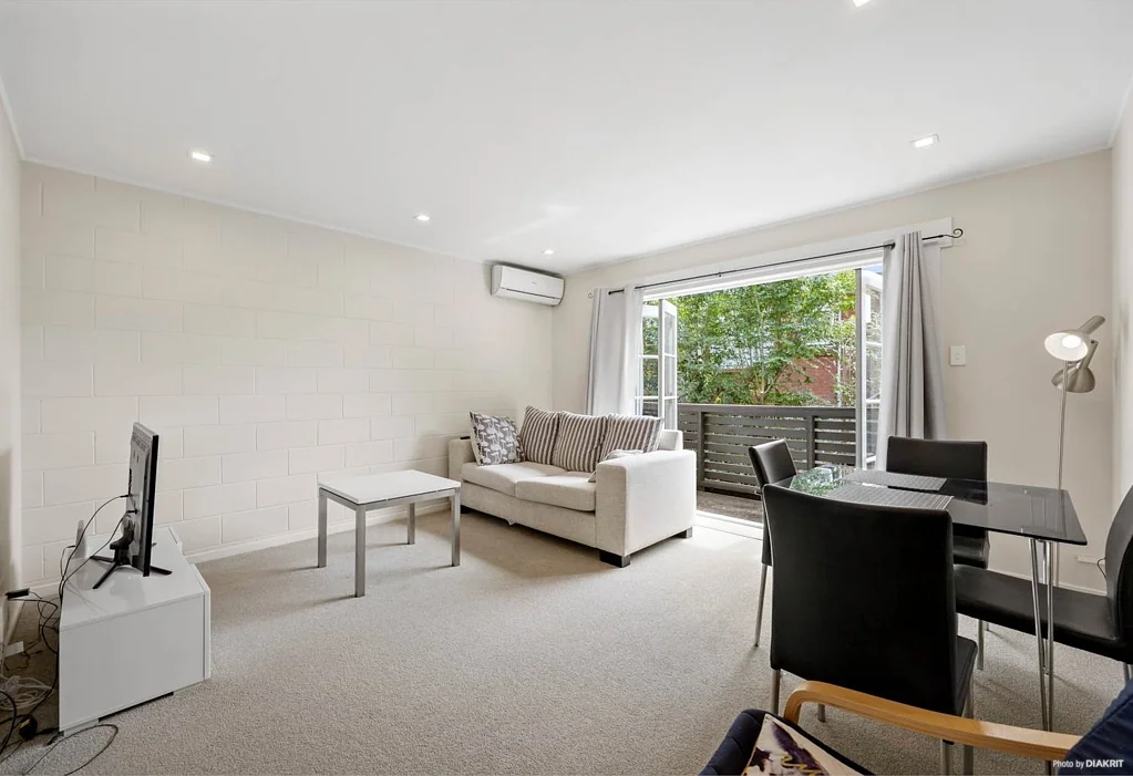 2 BEDROOMS PLUS STUDY