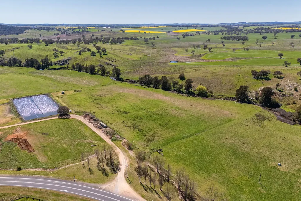 Molong 3.65 Hectares Vacant Land