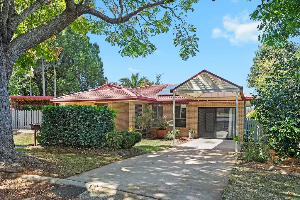 Quiet Living in Centenary Heights