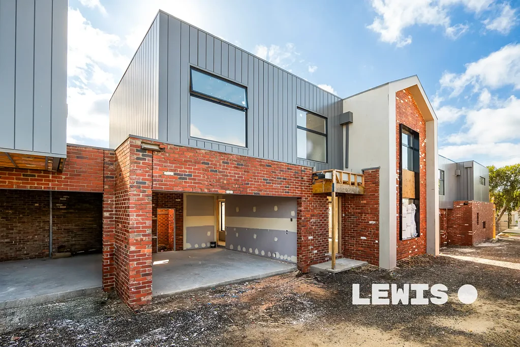 Pascoe Vale 4ห้องนอน Light Filled Townhouse
