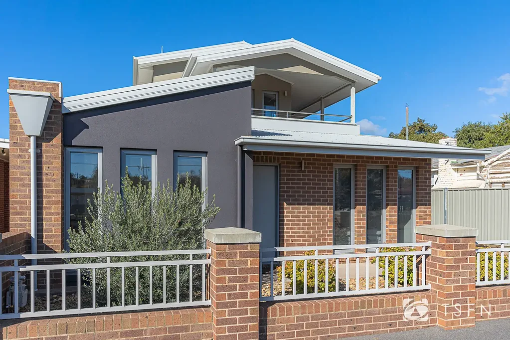 FULLY FURNISHED - AVAILABILE FROM FEBRUARY 2027