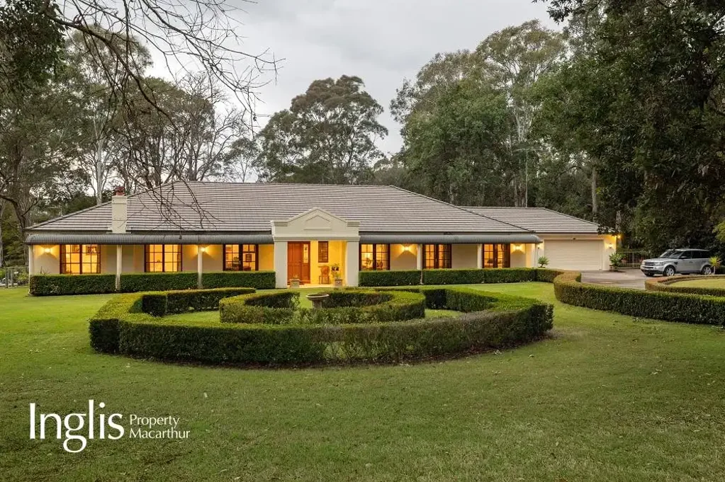 Cobbitty 4 Bedroom LUXURY LIVING AT ITS FINEST