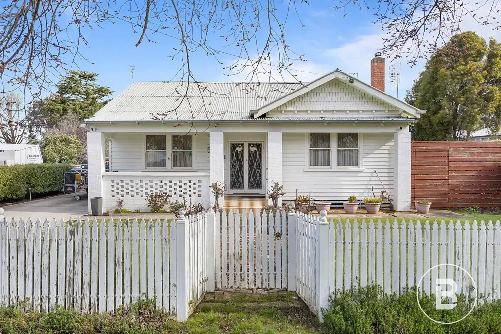 Ararat 3ਬੈੱਡਰੂਮ Charming Californian Bungalow with Huge Shed & 1000sqm Block