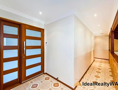 28 Jasmine Loop, Willetton, WA 6155, 4房, 2浴, House