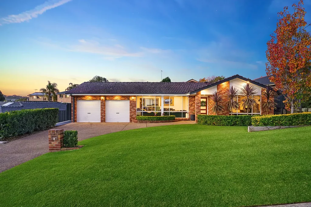 Glen Alpine 4部屋 Fully renovated | Quiet cul-de-sac | Golf-course estate