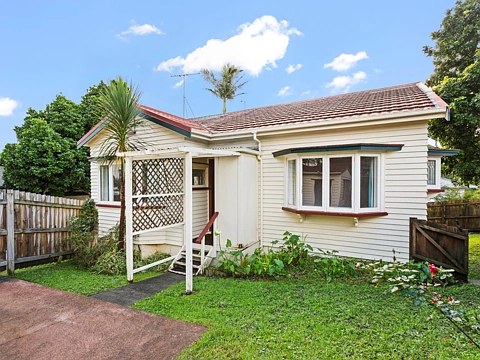 18A and 18 Ahiriri Avenue, Avondale, Auckland City, Auckland