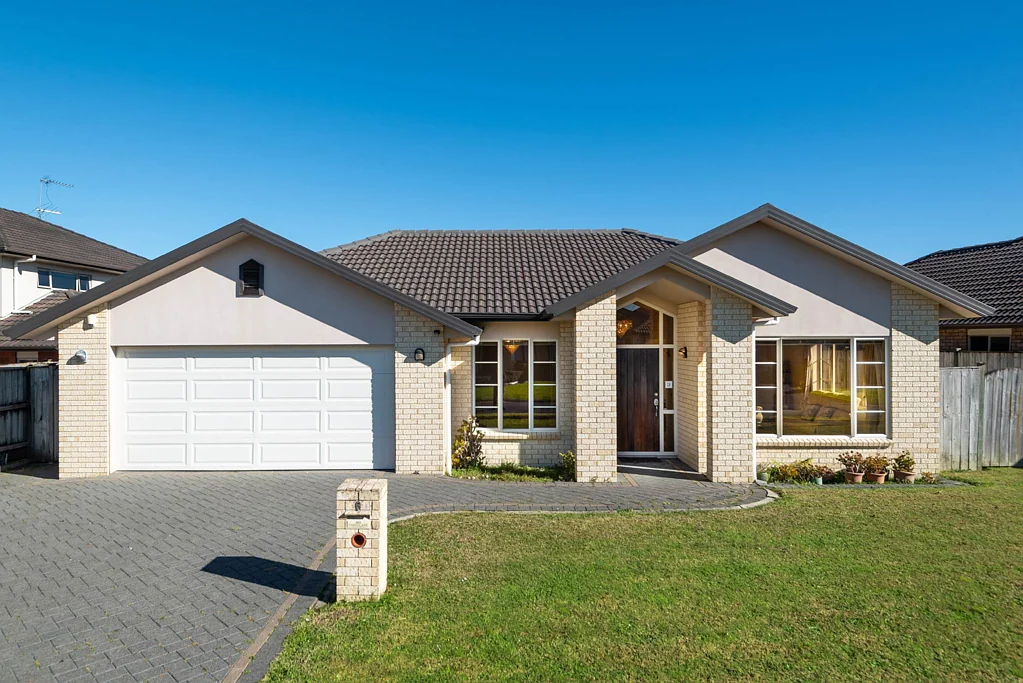 Flat Bush 4房  Single-Level Family Living in Desirable Cul-de-Sac