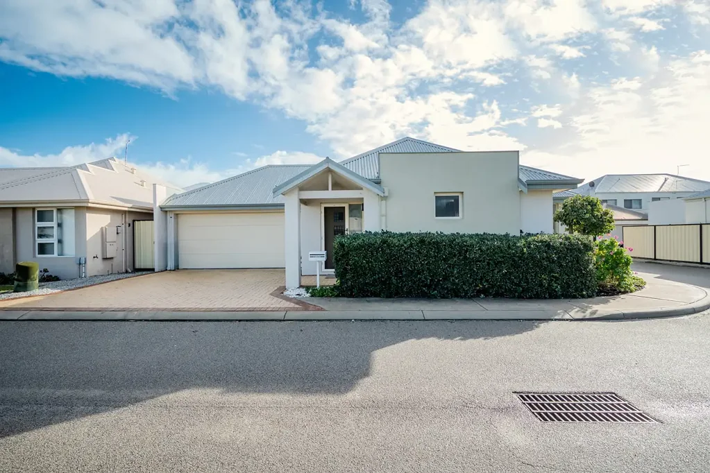 15 Marino Road, Clarkson, WA 6030