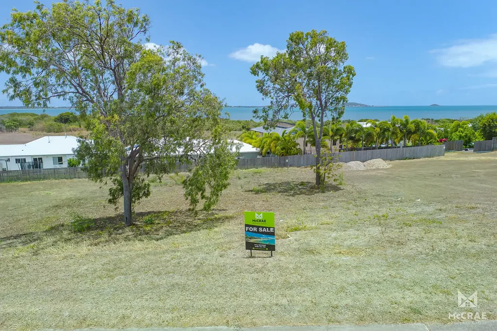 Bowen ELEVATION, VIEWS & SEA BREEZES