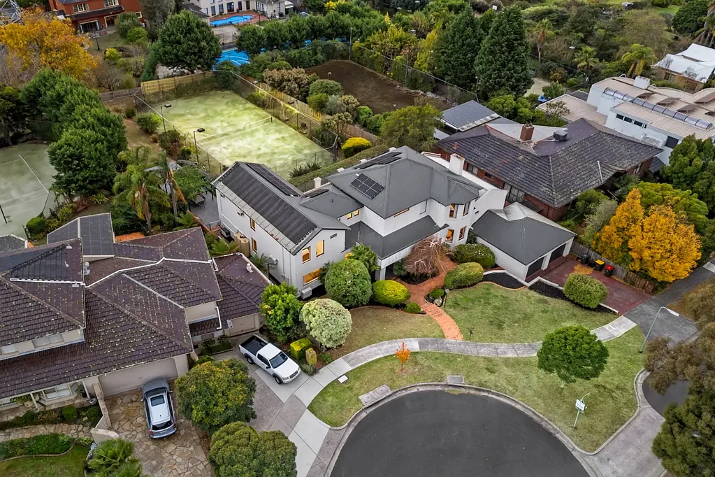 2 Tom Begg Court, Wheelers Hill, VIC 3150