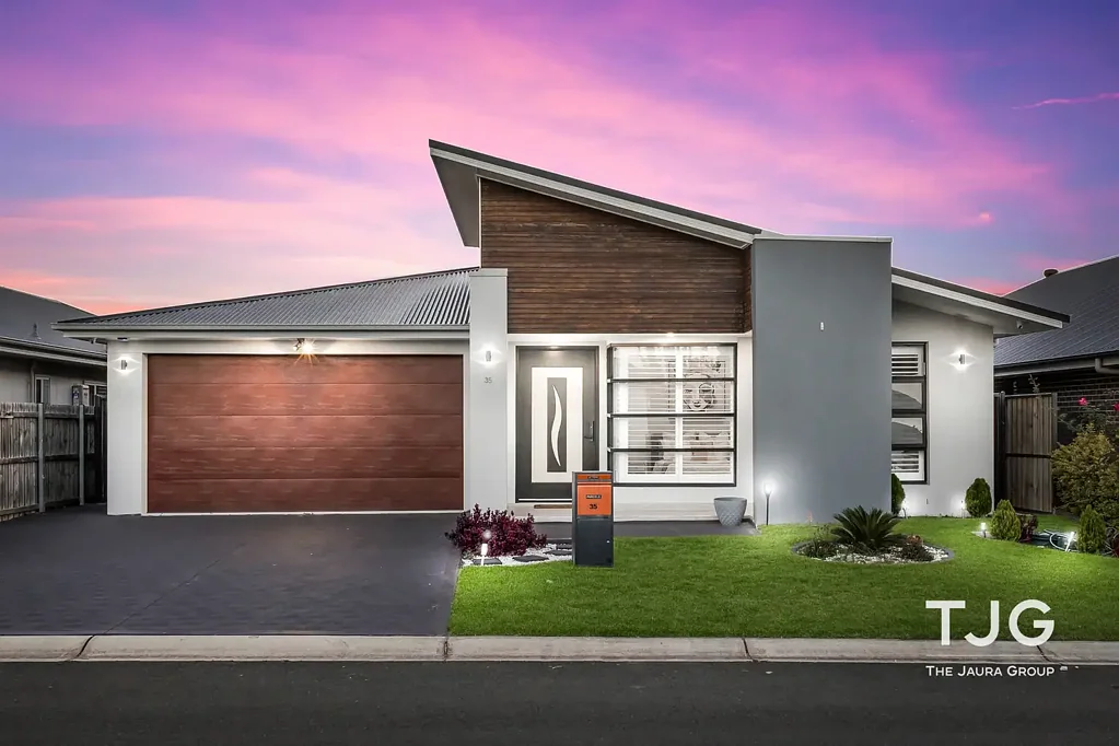 35 Hyperno Street (The Gables), Box Hill, NSW 2765