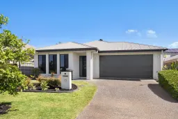 83 Taurus Circuit, Coomera