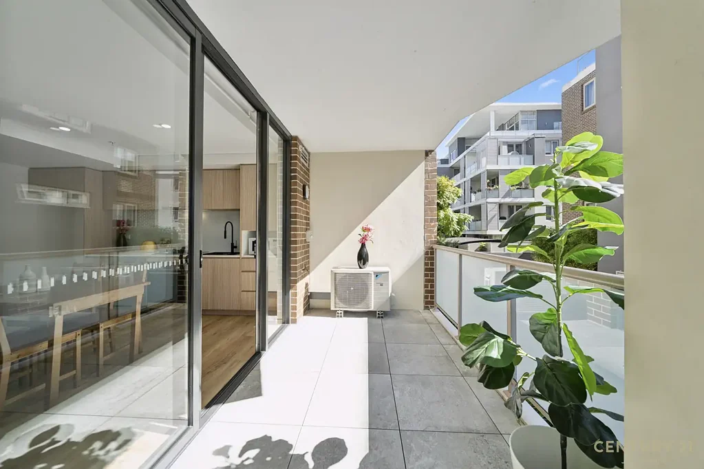 Asquith 1ห้องนอน Modern Apartment In Boutique Building. North Facing.