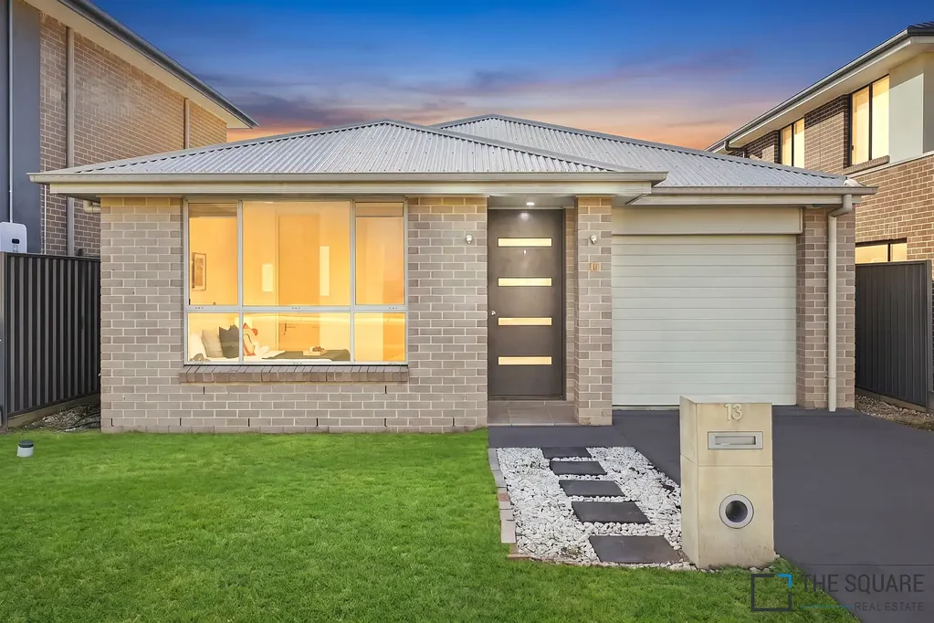 Schofields 4Moenga Fresh Paint | New Floorboards | New Downlights