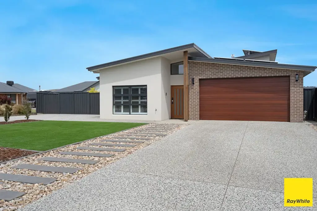 16 Ricketts Place, Bungendore, NSW 2621