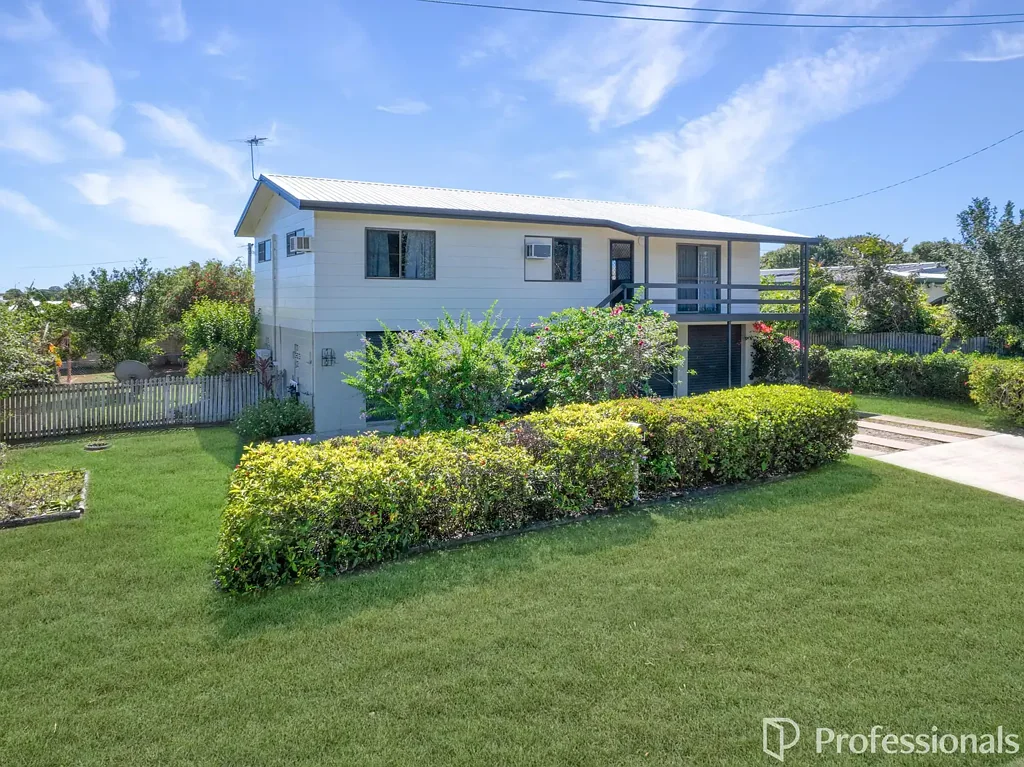 Bowen 3 Bedroom LOVINGLY MAINTAINED HIGHSET HOME IN PRIME CENTRAL LOCATION