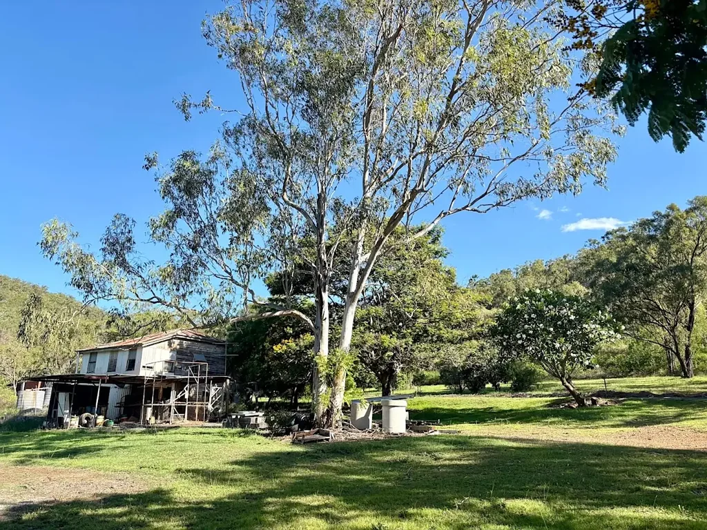 208 Poinciana Street, Koongal, QLD 4701