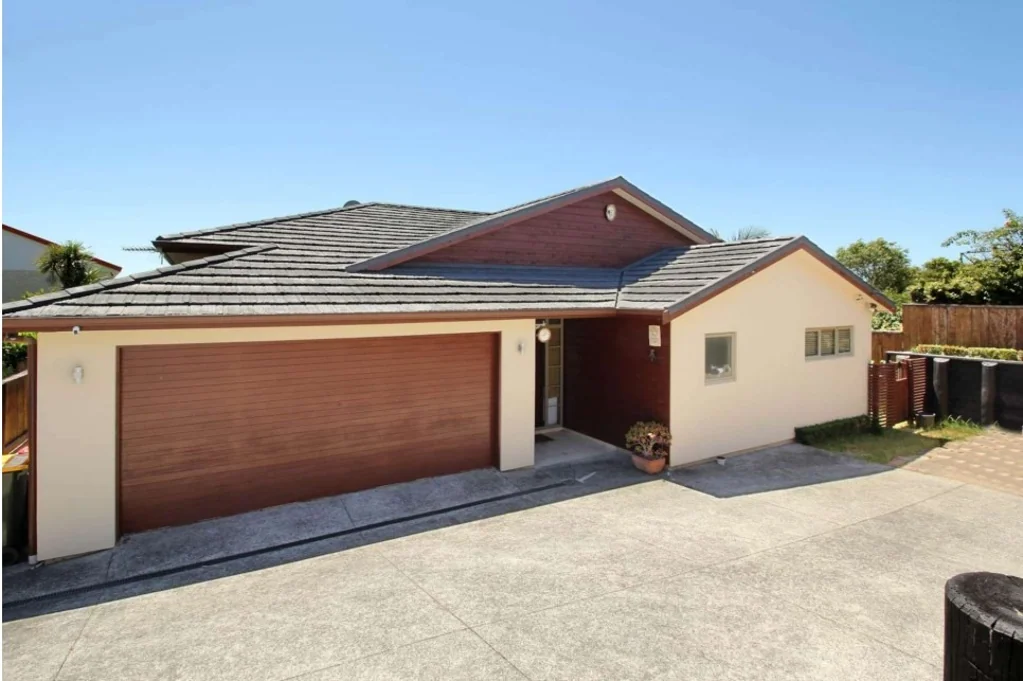 Botany Downs, 4 Bedroom